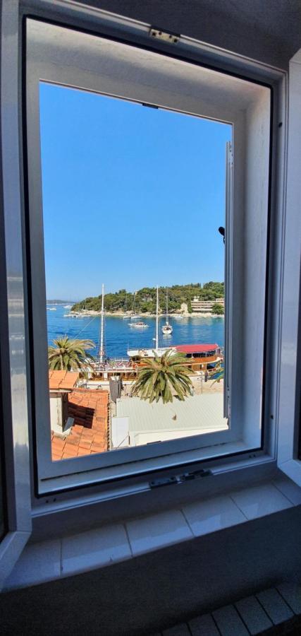 Apartments Juric - 1 A Studio Apartment With A View Hvar Town Esterno foto